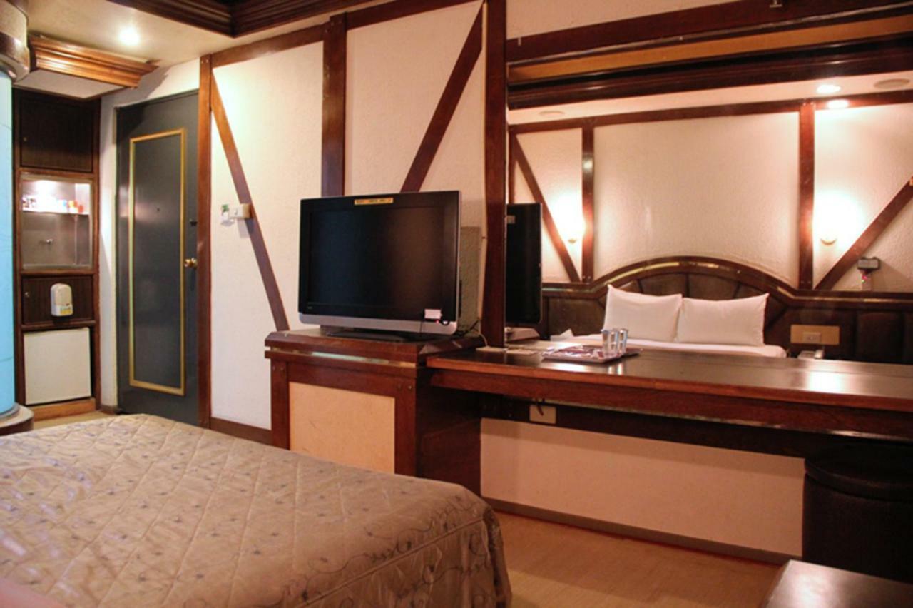 Persimmon Hotel Hsinchu City Exterior photo